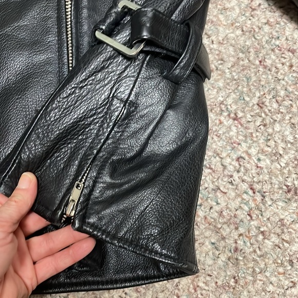 Vintage leather motorcycle jacket - Picture 6 of 14